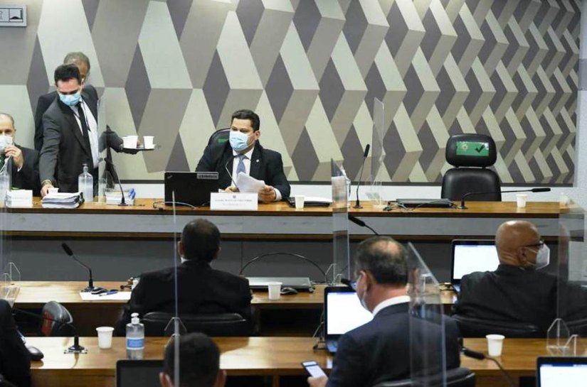 Aras é sabatinado na CCJ do Senado para recondução à PGR