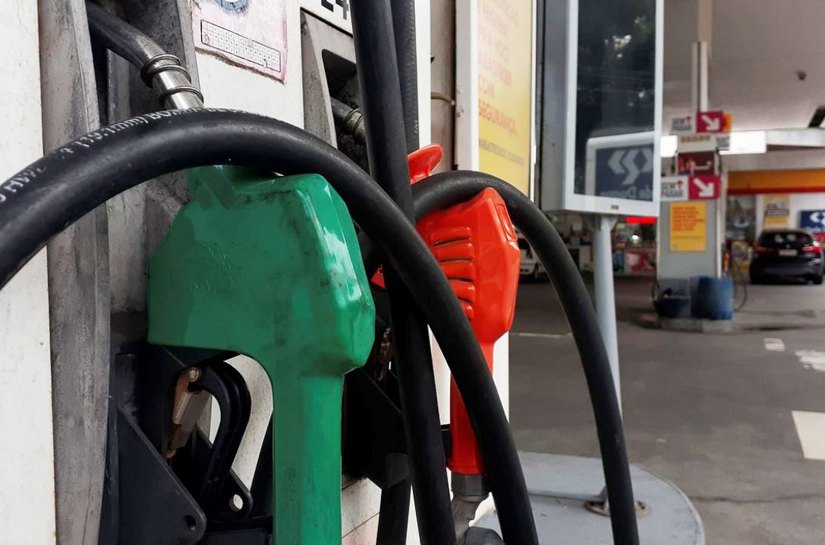 Puxada pelos combustíveis, inflação oficial fecha agosto em 0,87%