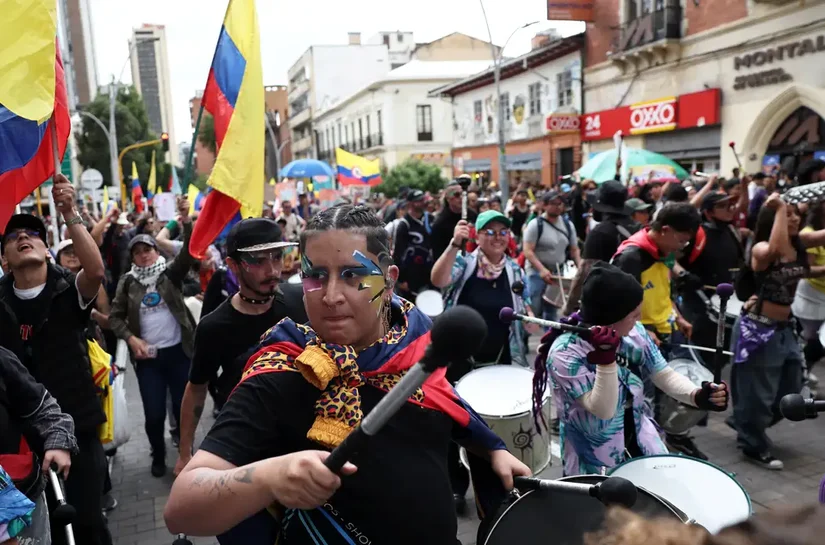 Colômbia vive protestos contra o governo de La Espriella