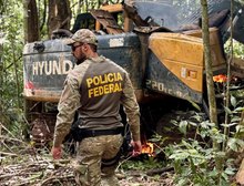 Veja Fotos: PF e IBAMA combatem o garimpo ilegal em terras indígenas na divisa entre Rondônia e Mato Grosso