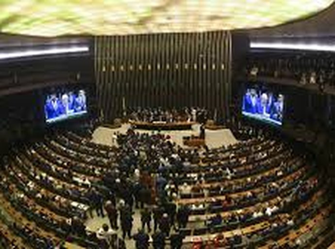 Congresso impõe nova derrota ao governo e derruba veto à dosimetria