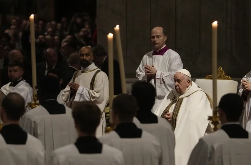 Na mensagem de Natal, Papa Francisco diz que os corações estão em Belém