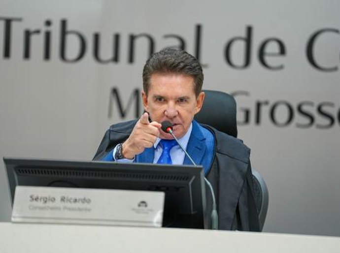 TCE-MT apura indícios de sobrepreço em contrato de R$ 14,3 mi firmado sem licitação pela Prefeitura de Várzea Grande