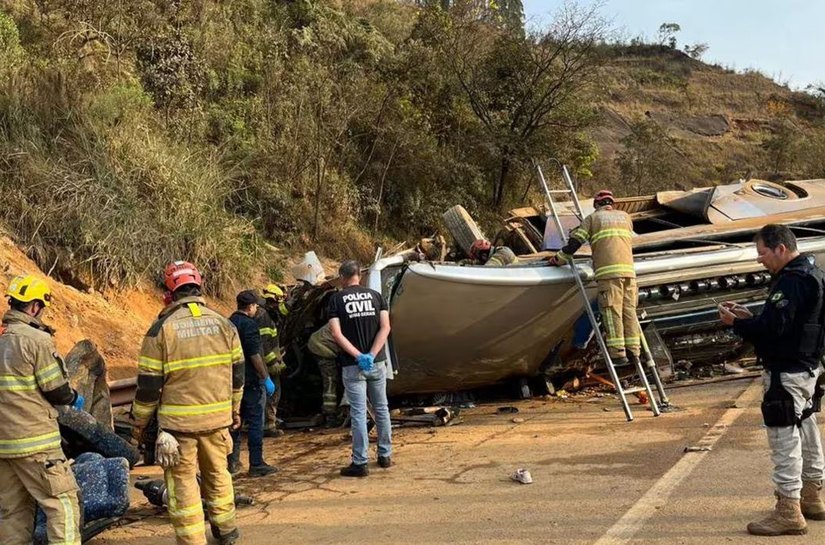 Grave acidente com ônibus de torcedores do Corinthians: o que se sabe e o que falta esclarecer