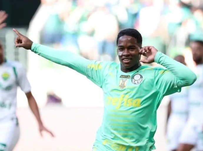 No reencontro com Deyverson, Palmeiras vence o Cuiabá na estreia pelo Brasileirão