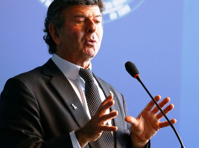 Presidente do STF alerta para a excessiva judicialização no país