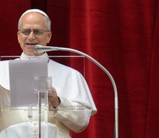 'Guerra nunca mais': papa pede paz duradoura na Ucrânia e cessar-fogo em Gaza ao celebrar 1ª oração de domingo