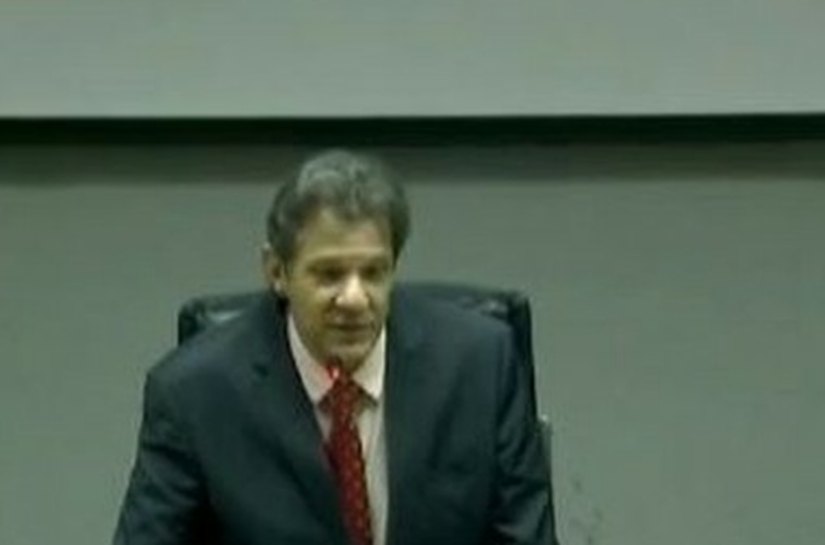 R$ 26,9 bilhões devem ser distribuidos aos estados para compensar com o teto do ICMS em 2022, diz Haddad