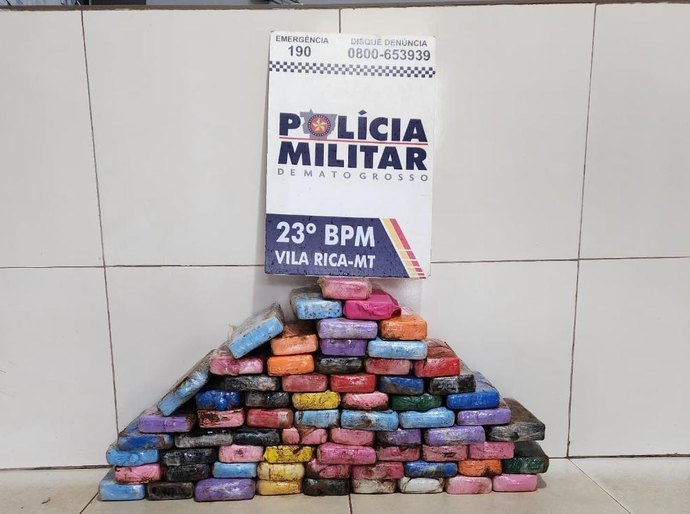Polícia Militar e PRF apreendem 72 quilos de cocaína e causam prejuízo de R$ 1,5 milhão às facções criminosas
