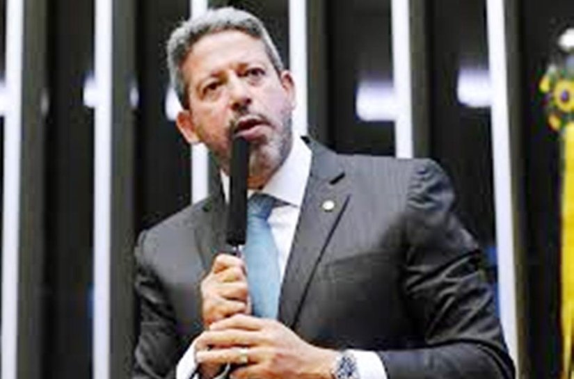 Justiça absolve sumariamente Arthur Lira de comandar rachadinha em Alagoas