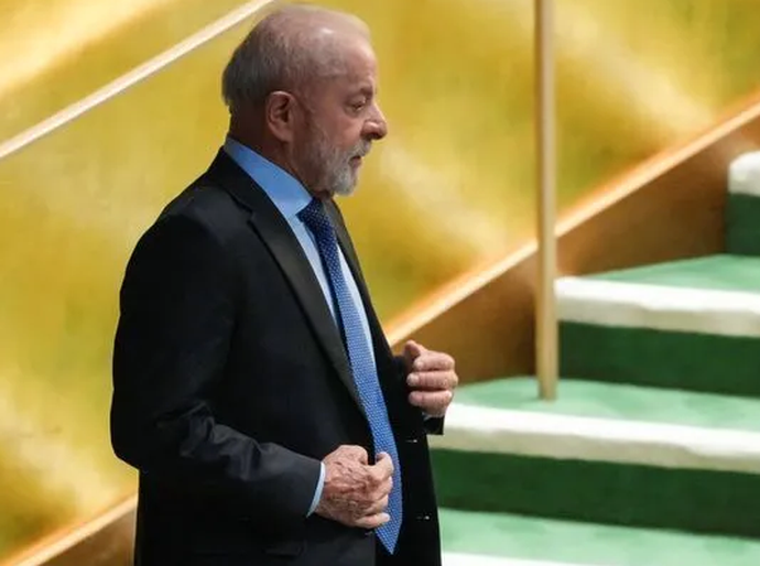 Lula: Trump optou por ter relação com Bolsonaro, não com o povo brasileiro