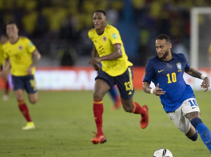 Por vaga antecipada na Copa, Brasil encara Colômbia nas Eliminatórias