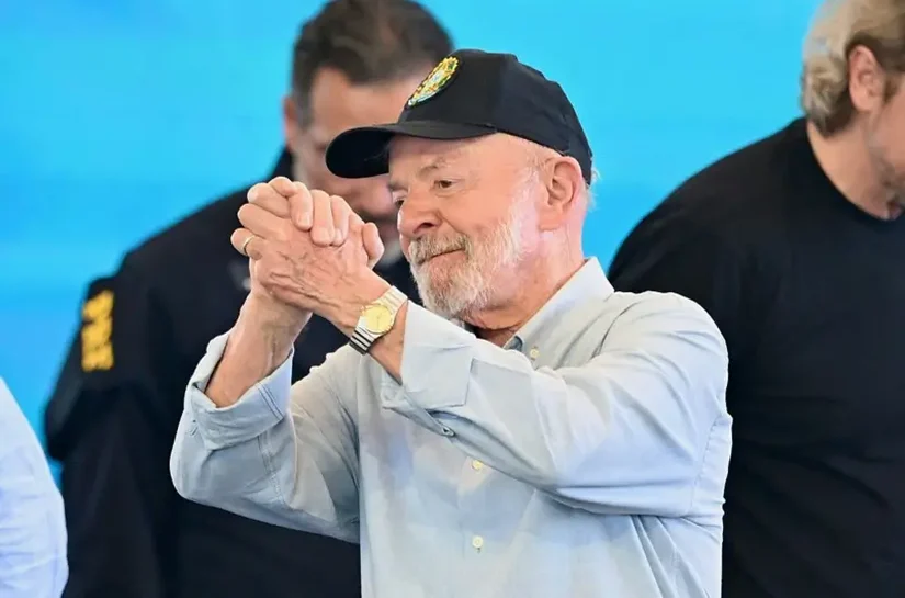 Lula não deveria disputar reeleição por 'idade avançada' e políticas econômicas 'medíocres', diz Economist