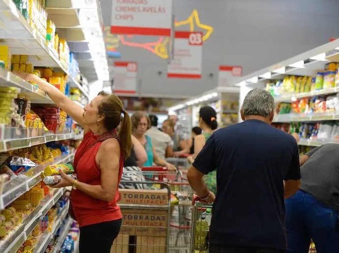 Inflação desacelera para todas as faixas de renda em agosto