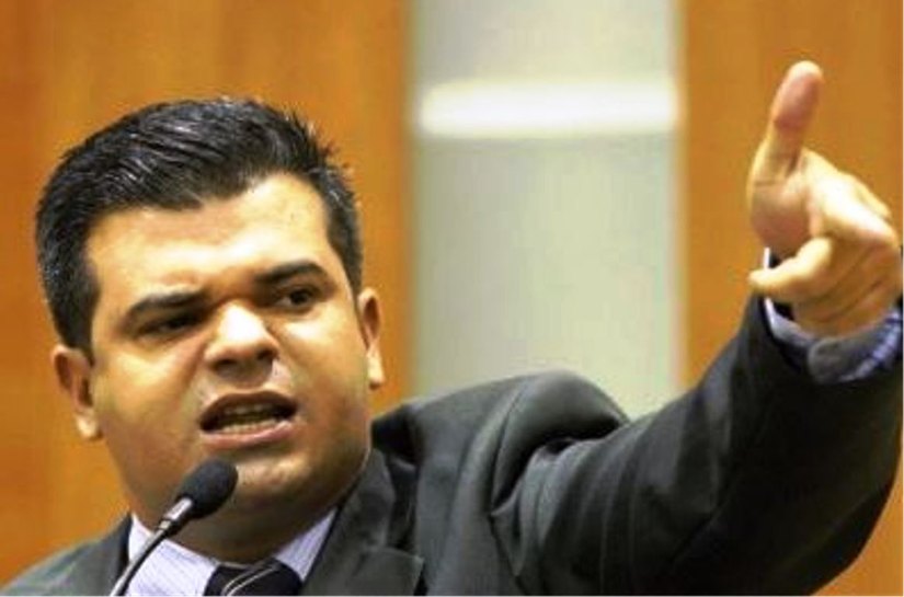 Riva denuncia e MP ‘encurrala’ exs-deputados Walter Rabelo, Maksues Leite e mais 3 por improbidade