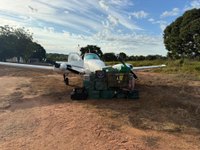 A droga, os suspeitos presos e a aeronave foram encaminhadas à Superintendência da Polícia Federal, em Cuiabá, onde seguem com as investigações e outros procedimentos legais cabíveis