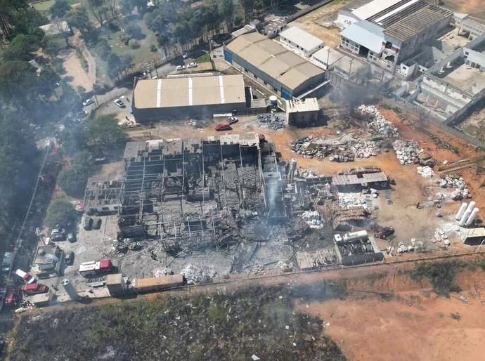 Explosão em empresa metalúrgica deixa cinco mortos e vários feridos em Cabreúva