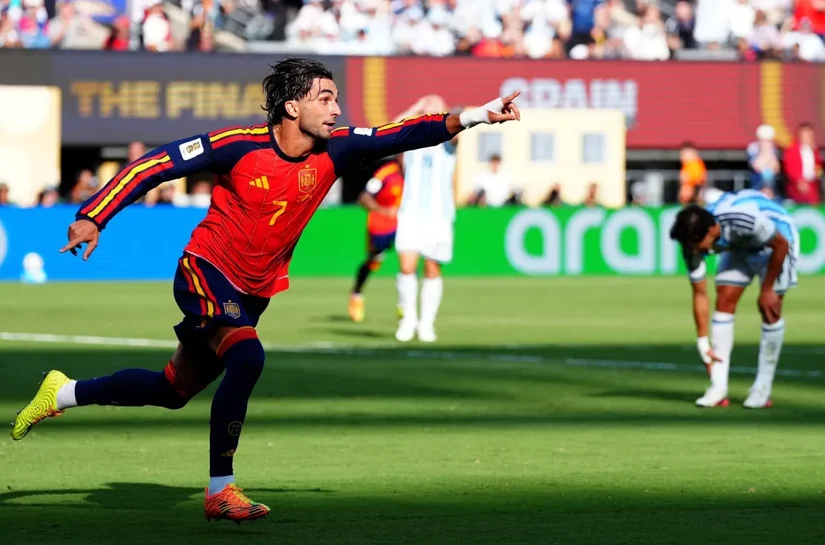 Espanha domina, bate Argentina na prorrogação e é bicampeã da Copa do Mundo