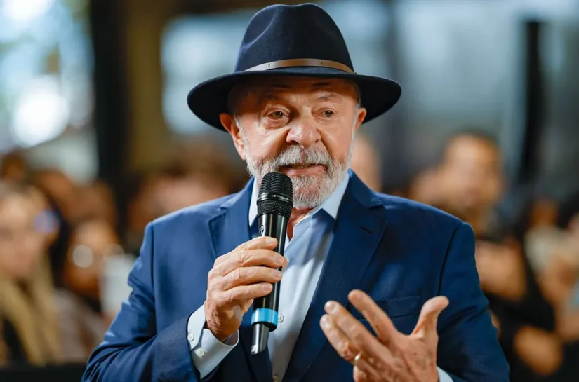 TSE aceita ação contra Lula por abuso em homenagem no Carnaval do Rio