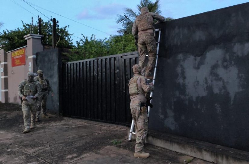 Polícia Civil cumpre 97 ordens judiciais contra mais criminosos envolvidos em roubo em Confresa