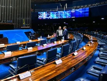 Vieira protocola pedido de CPI para investigar ministros do STF e Vorcaro