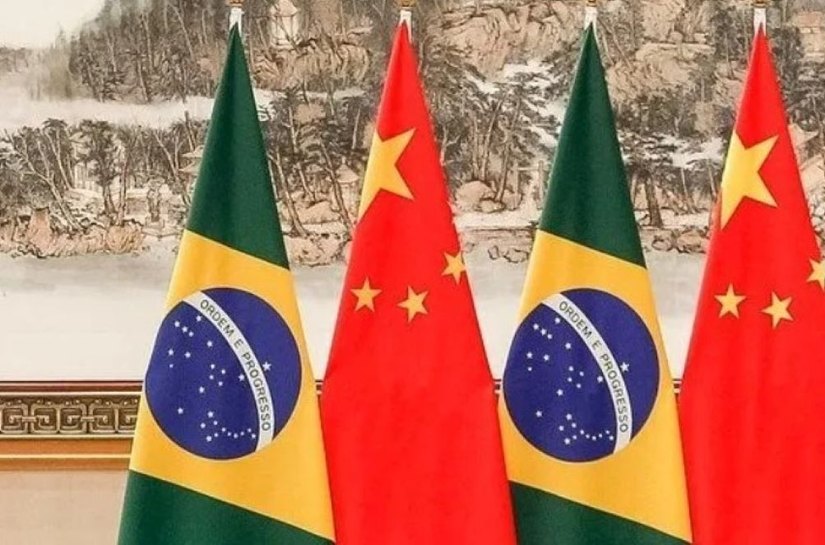 Operações comerciais entre Brasil e China sem uso de dólar devem ter início em julho