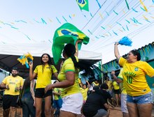 Votação de concurso que disponibiliza telões para ruas em clima de Copa termina nesta sexta-feira