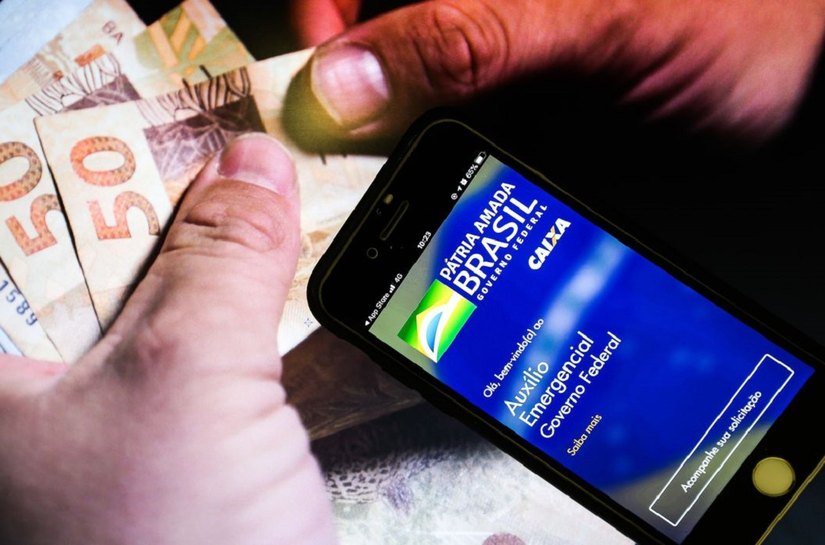 Trabalhadores nascidos em agosto podem sacar auxílio emergencial