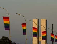 Candidaturas LGBT+ têm recorde em 2026 e se espalham por mais partidos