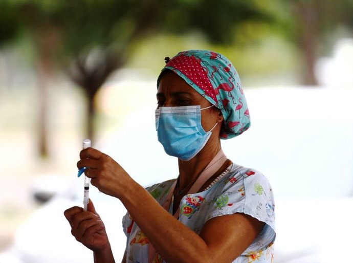 Covid-19: empresa chinesa entra com pedido de autorização para vacina