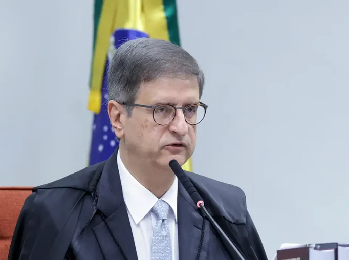 PGR apresenta parecer contrário à prisão domiciliar para Bolsonaro