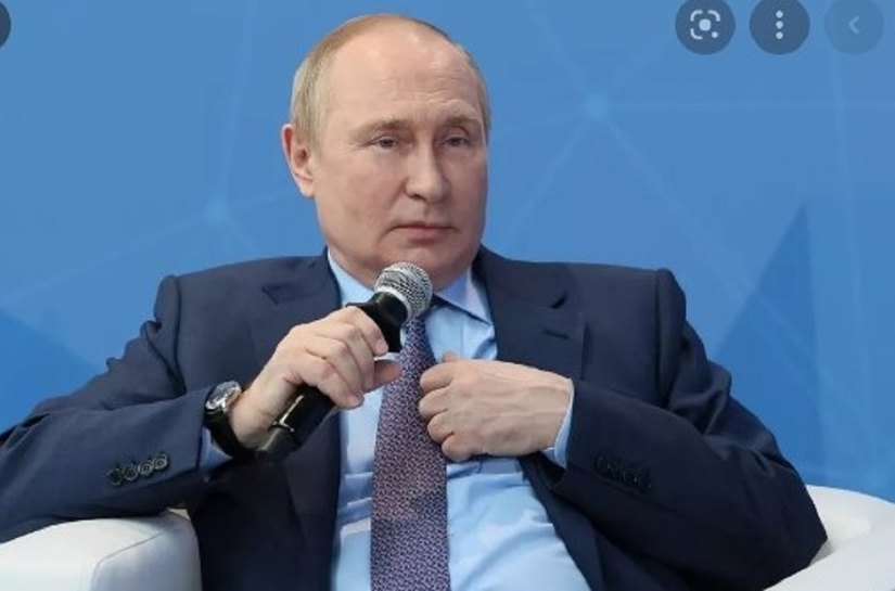 Putin se compara ao czar Pedro o Grande, um conquistador de terras que aproximou a Rússia da Europa