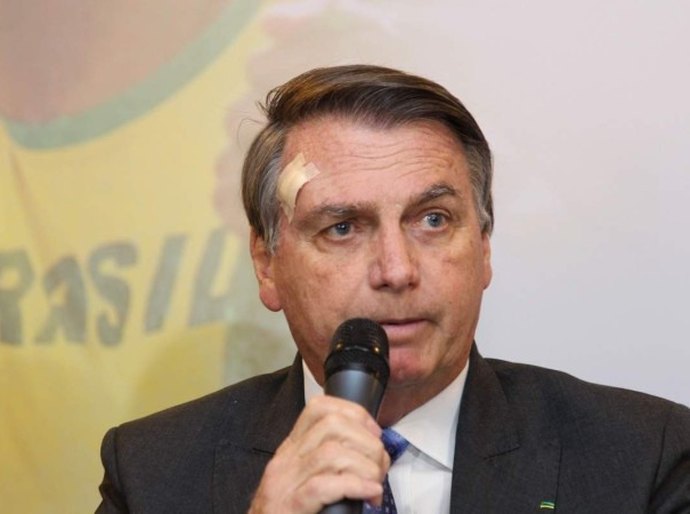 Justiça do DF torna Bolsonaro réu por incitação ao estupro