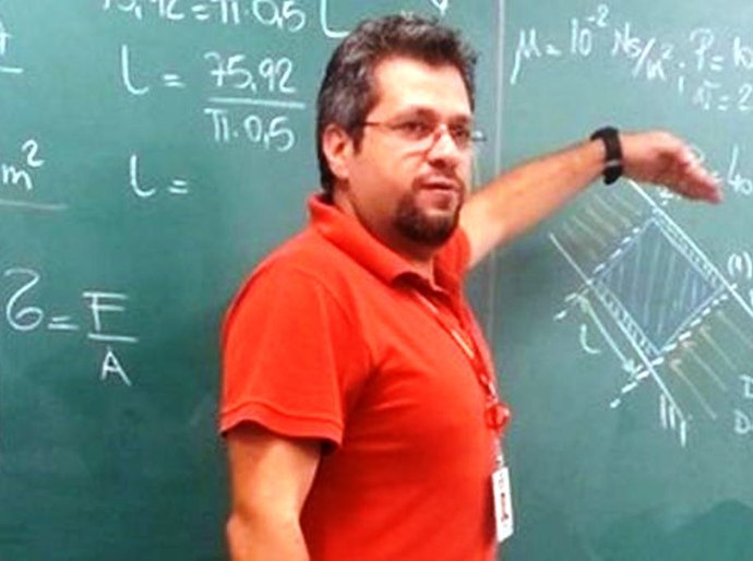Aposta em ensino a distância gera demissão em massa de professores universitários