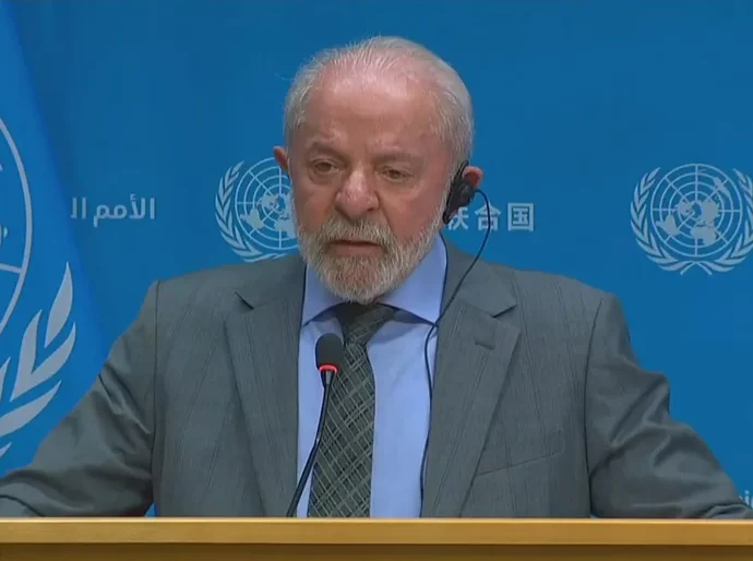 Lula diz que soberania brasileira não será discutida em encontro com Trump