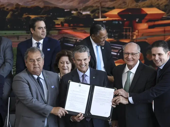 Governo federal lança Plano Safra 2026/2027 de R$ 525,1 bilhões