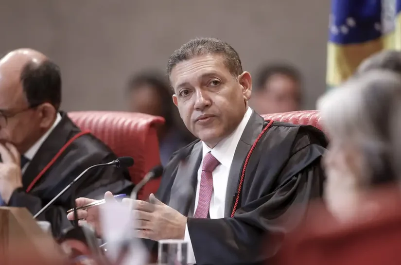 Nunes Marques vai relatar ação de Bolsonaro para anular pena