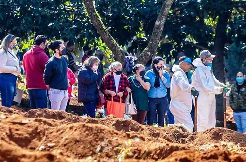 Mais de mil pessoas morreram por coronavírus em 1 semana em SP; taxa de ocupação de UTIs na Grande SP vai a 92%