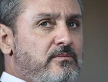 Mendonça afasta diretor-geral da PF, Andrei Rodrigues