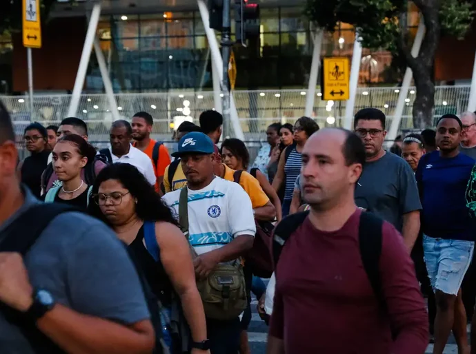 Desemprego no 1º trimestre é de 6,1%, o menor já registrado no período