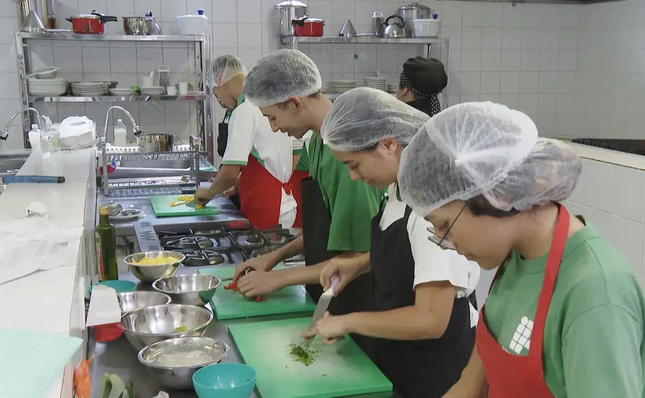 Desemprego até maio cai para 5,6%, o menor já registrado no período