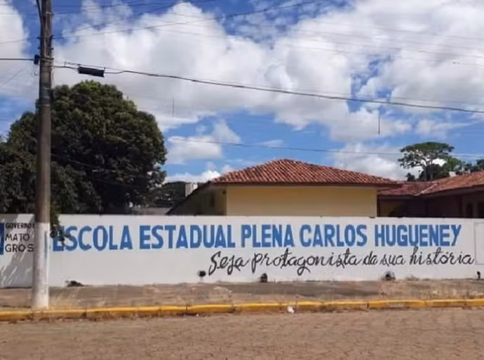 Após tortura de aluna, governo transforma escola em cívico-militar em MT