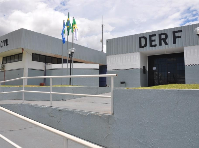 Polícia Civil mira ex-funcionária suspeita de desviar R$ 100 mil e aplicar golpes em pacientes