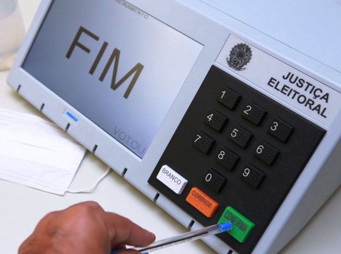 Eleições 2020: urnas são seguras e uso é transparente, afirma TSE