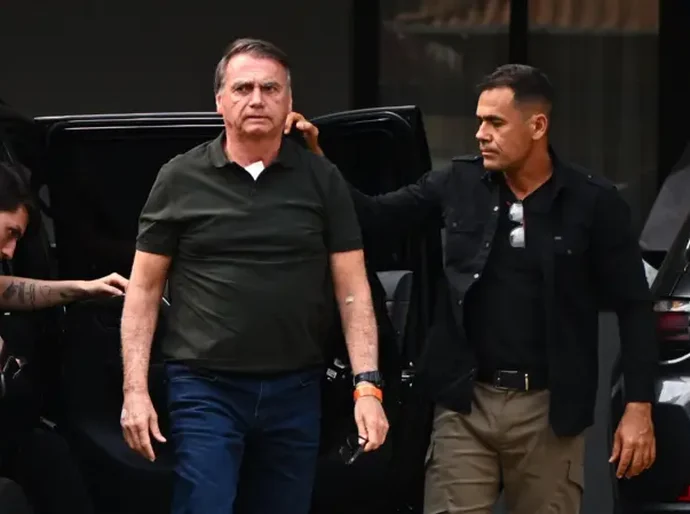 Bolsonaro na Papuda? Governo do DF pede avaliação médica do ex-presidente às vésperas de possível ordem de prisão