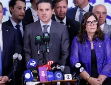 Governadores surpreendem Hugo e Derrite ao pedir mais 1 mês a PL Antifacção