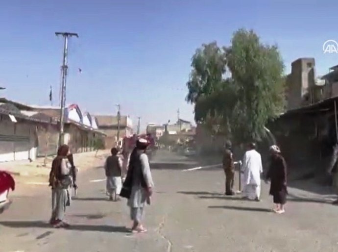 Explosão em mesquita deixa pelo menos 62 mortos no Afeganistão