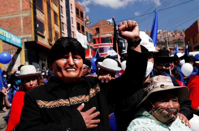 Com oposição a Evo Morales menos dividida, pesquisas apontam segundo turno nas eleições bolivianas