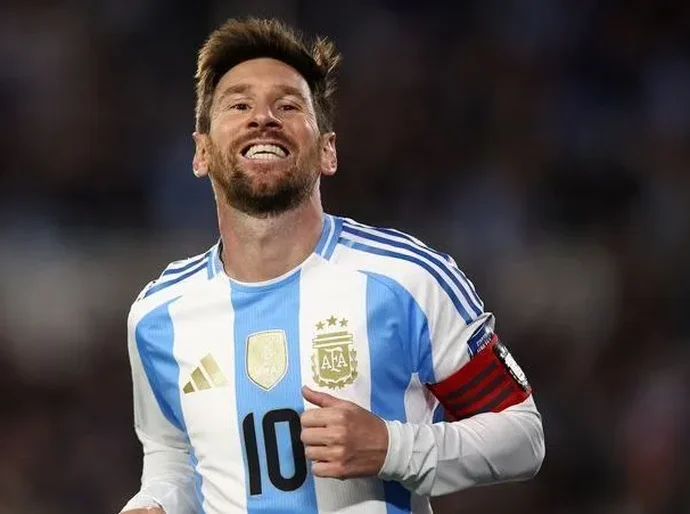 Messi supera Klose e se isola como maior artilheiro de Copas do Mundo