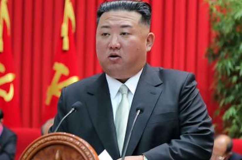Coreia do Norte lança dois mísseis balísticos na costa leste da península coreana